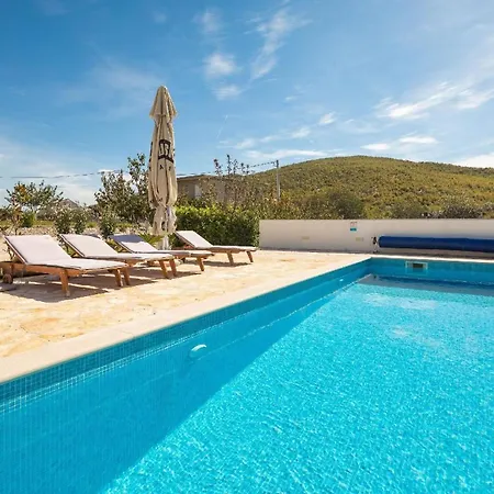 Holiday home Ferienhaus Mit Privatpool Fuer 8 Personen Ca 100 Qm In Cvrljevo, Dalmatien Dalmatinisches Hinterland