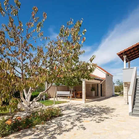 Holiday home Ferienhaus Mit Privatpool Fuer 8 Personen Ca 100 Qm In Cvrljevo, Dalmatien Dalmatinisches Hinterland *